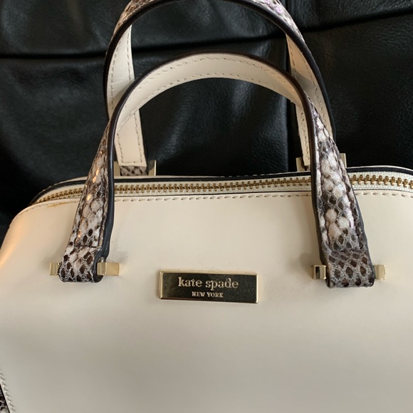 COPY - Kate Spade purse / crossbody - Picture 4 of 10